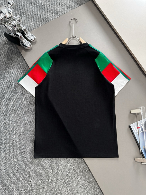 ブランドTシャツ背面デザイン